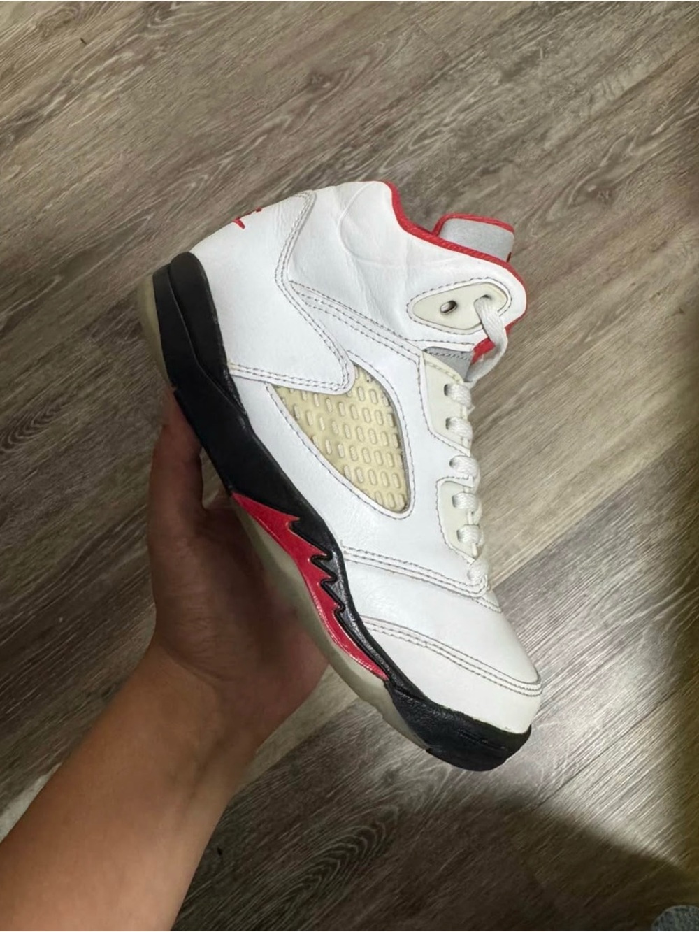 Jordan 5 Fire Red